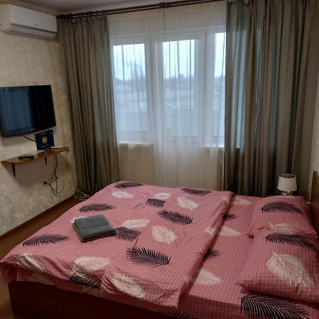 Apartment Darnitca Kiev Bagian luar foto