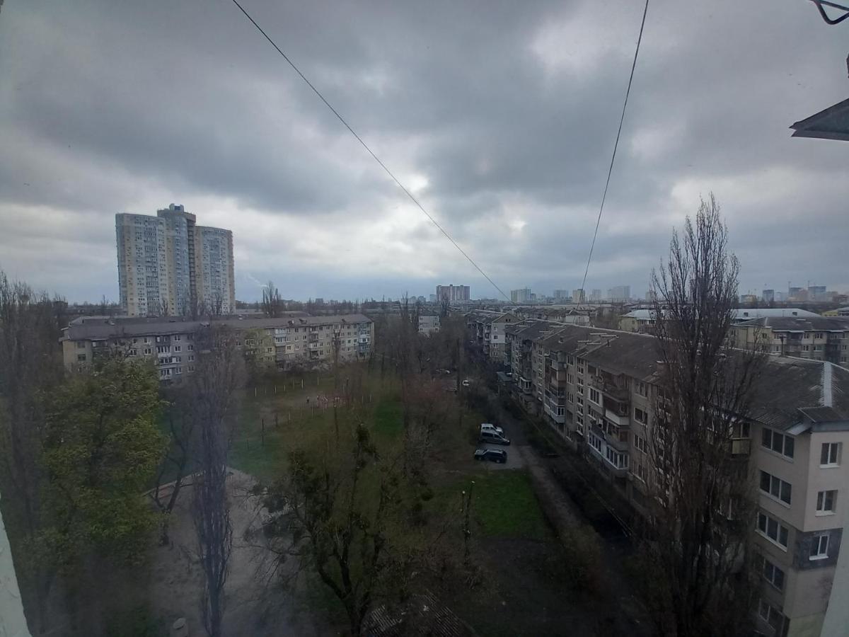 Apartment Darnitca Kiev Bagian luar foto